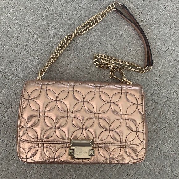 [Michael Kors] Rose Gold Quilted Handbag - Picture 2 of 8